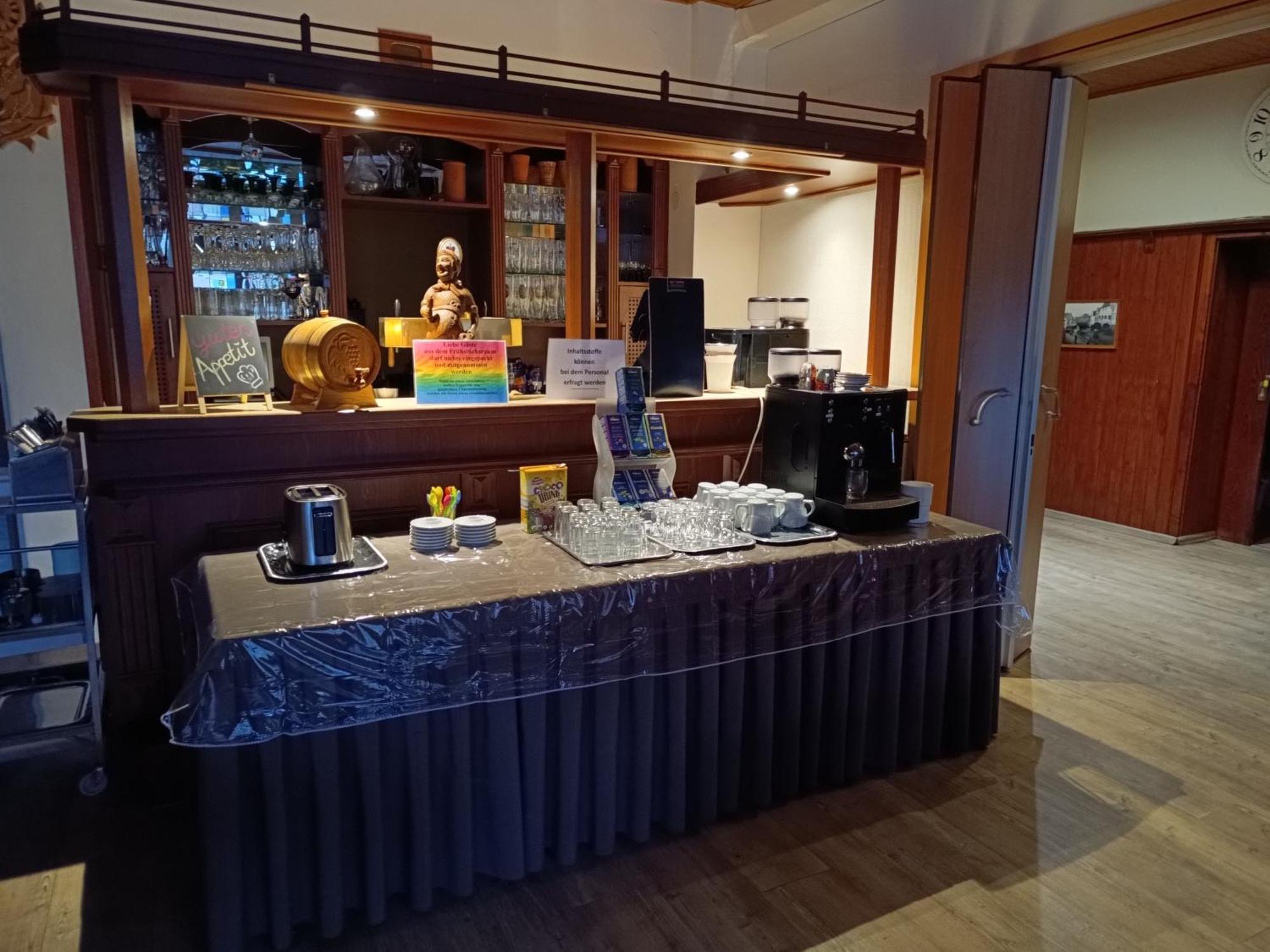 Hotel Pension Schwarzer Adler นับบวร์ก ภายนอก รูปภาพ
