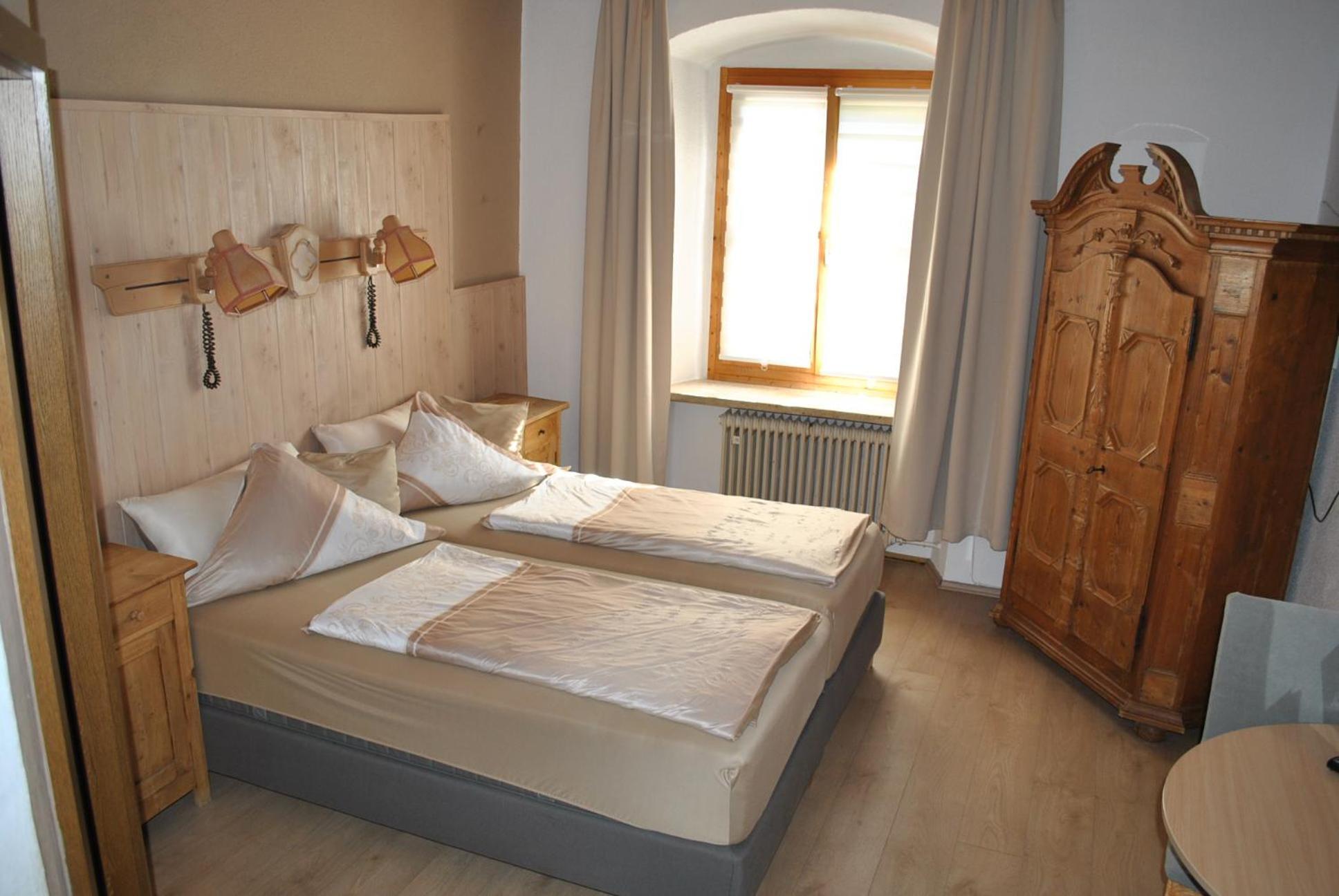 Hotel Pension Schwarzer Adler นับบวร์ก ภายนอก รูปภาพ